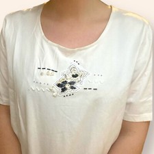 est. 14 ladies horst basler white short sleeved t-shirt w 3D flower embroidery