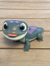 Disney Frozen 2 Bruni Fire Spirit Snowy Snack Salamander Light Up Toy Hasbro