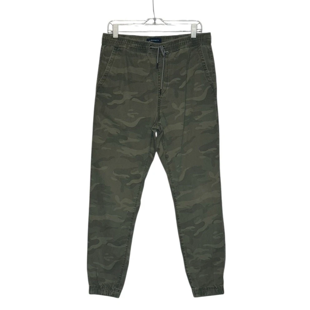 Aeropostale camo pull on jogger pants size Medium
Opens in a new window or tab