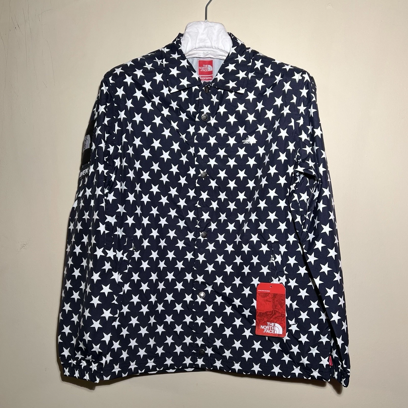 Veste d'entraîneurs SS15 Supreme The North Face emballée étoiles taille M