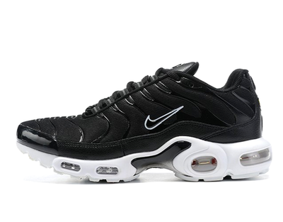 NWT NIKE AIR MAX PLUS BLACK WHITE MEN/WOMEN UNISEX POPULAR