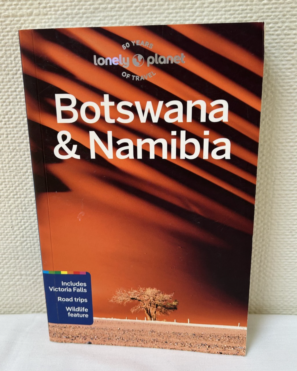 Lonely Planet Botswana and Namibia, Paperback 2023 [HM]