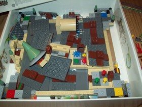 LEGO Harry Potter Bricks & Minifigures Hogwarts Board Game