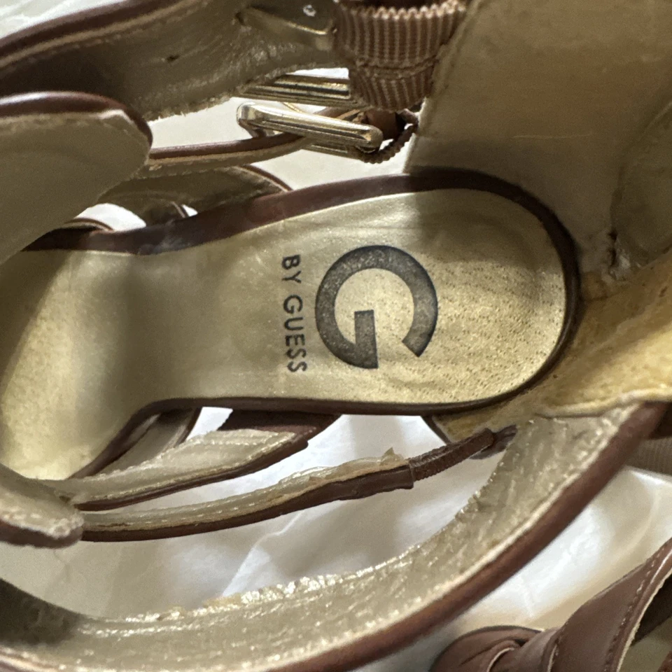 Alpargata de plataforma marrón para mujer GUESS punta abierta tacones de cuña, talla 7,5 Foto 3 de 4