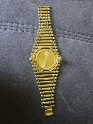 Elegante Damen Uhr in Goldoptik   Auffälliges Armbanddesign JB MORRIS