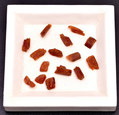 Orange Kyanite Crystal Lot | Raw Organe Kyanite | Mineral Specimen - Picture 5 of 16