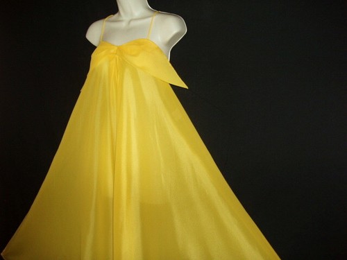 VTG VIVID BUTTERCUP YELLOW CREPE GOTHAM LINGER 160" SWEEP PETAL BUST NIGHTGOWN M - Bild 6 von 8