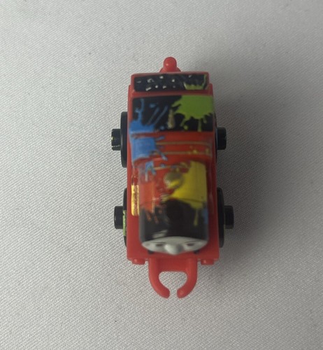 THOMAS & FRIENDS Minis Train Engine 2015 NEON James ~ NEW ~ Weighted - Picture 4 of 6
