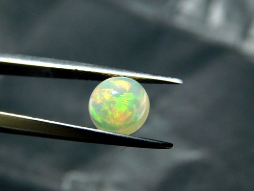 Opale D'Éthiopie Jaune Et Multicolore – 8 Mm X 6.2 Mm – 0.86 Ct – Naturelle (P446.129t)