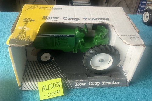 ERTL Scale Models Green Row Crop Tractor Die Cast Metal 1/16 Scale #911 - Picture 9 of 15