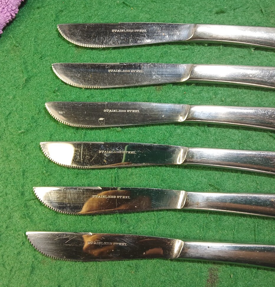 Vtg Set Of 6 Japan Stainless Steel Partial Serrated Steak Knives, Original Box