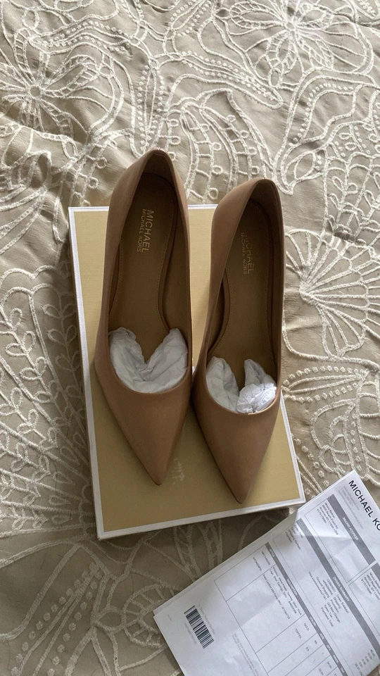 Shoess - Image 3 of 4