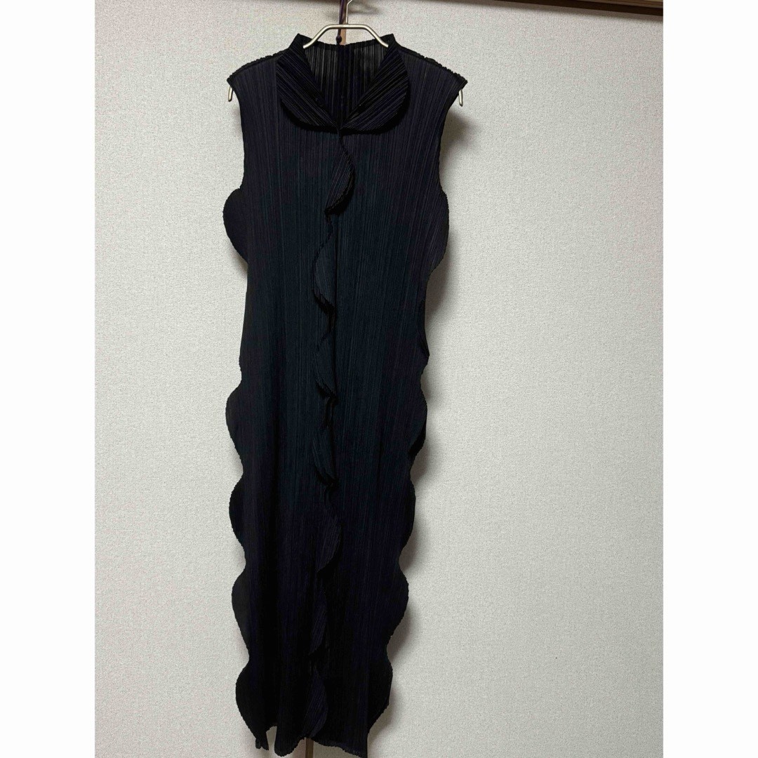 PLEATS PLEASE half circle cutting sleeveless long… - image 7
