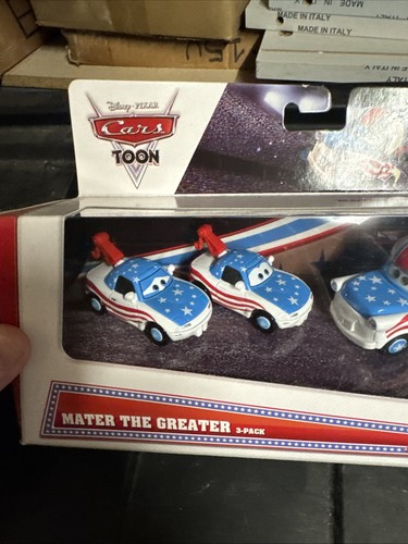 2012 Disney Pixar Toon Cars 3 Pack Mater The Greater with Fans Mia and Tia 1:55 - Picture 3 of 10