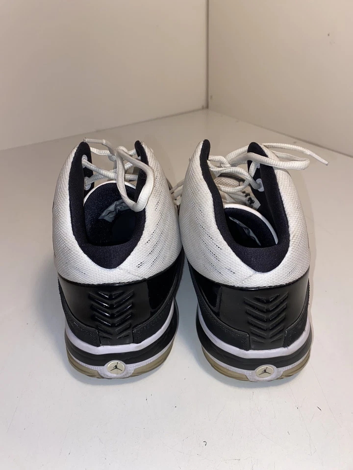 Кроссовки баскетбольные мужские Jordan Melo B'Mo размер 10 белые черные 580590-109 - Изображение 3 из 4