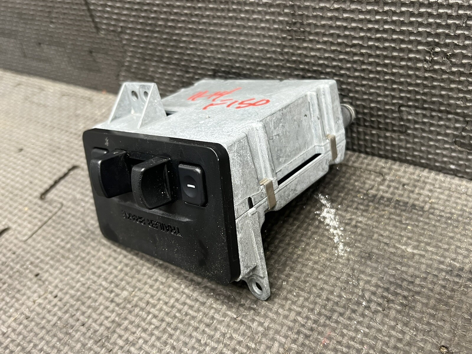 OEM 20112014 F150 F150 Dash Mounted Trailer Brake Gain Towing Control