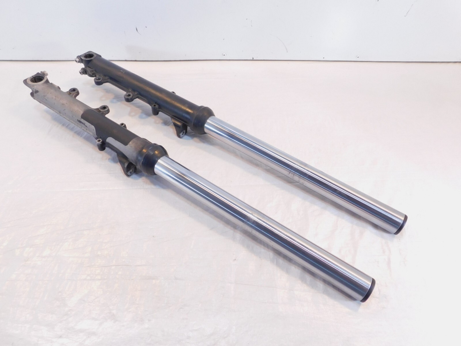 BMW K75C K75RT Black Front Wheel Left/Right Fork Shock Leg Tubes 
