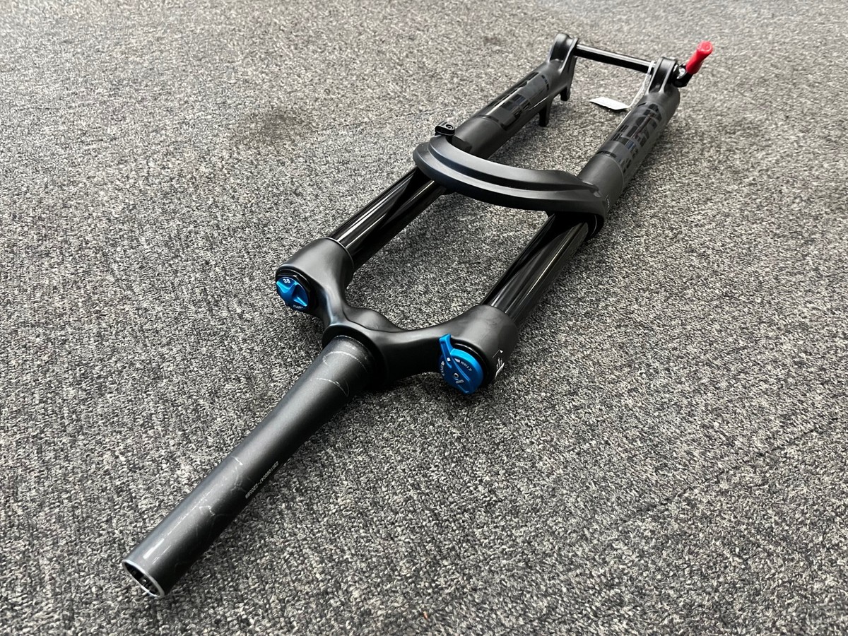 FOX 38 FLOAT 29 170mm GRIP2 フォックス Amazon.com : Fox Racing Shox 38 Float 29In Factory Grip X2