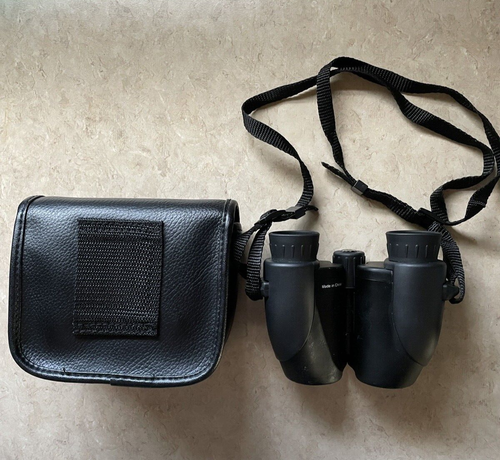 Meade Instruments Binoculars - 8x25 426 ft/1000yds with Case Compact V Good - Picture 2 of 6