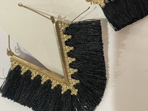 3- V Shape Tassel fringe silky dangle geometric earrings. Lightweight. - Picture 9 of 15