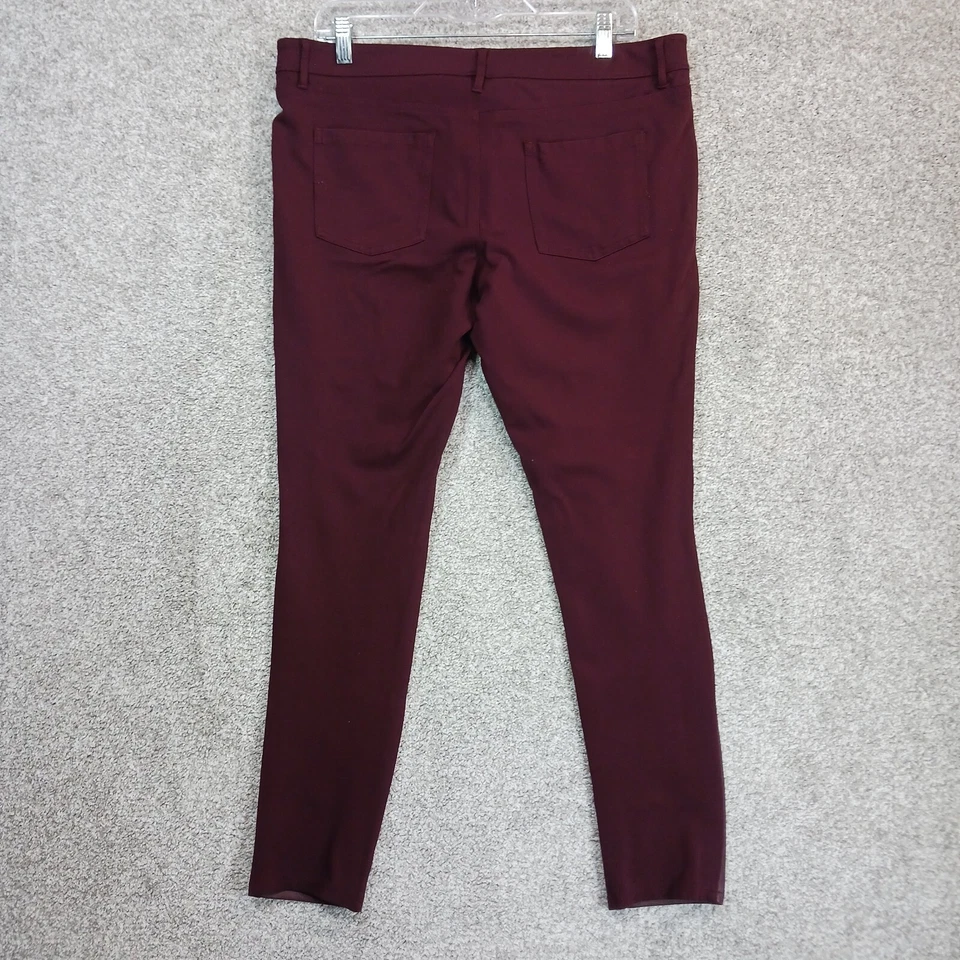 Pantalones Mossimo para mujer 14 borgoña tiro medio imitación cuero elástico extensible cómodos Foto 2 de 4