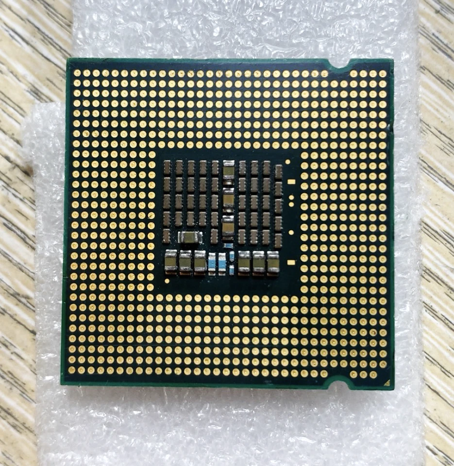 Intel Core 2 Extreme QX6700 ES Version. Desktop CPU.LGA775 Highly Collectible - Image 2 of 4