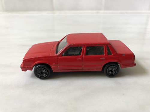 CORGI JUNIORS VOLVO 760 740 RED VERY RARE COLOUR 1:64 - Picture 2 of 10
