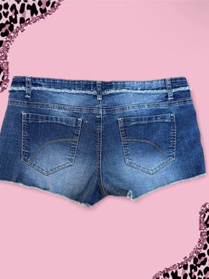 Y2K Vintage Wet Seal Micro Mini Shorts Low Rise Women’s Size 15 Rare 2000s Vtg - Image 2 of 4