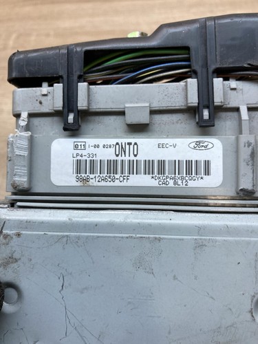 98ab 12a650 cff 98ab12a650cff 0nt0 engine control unit/module ecu ford focus - Picture 5 of 7