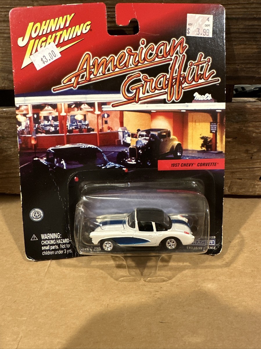 JOHNNY LIGHTNING アメリカングラフィティ ミニカー Johnny Lightning American Graffiti White 1957 Chevy Corvette