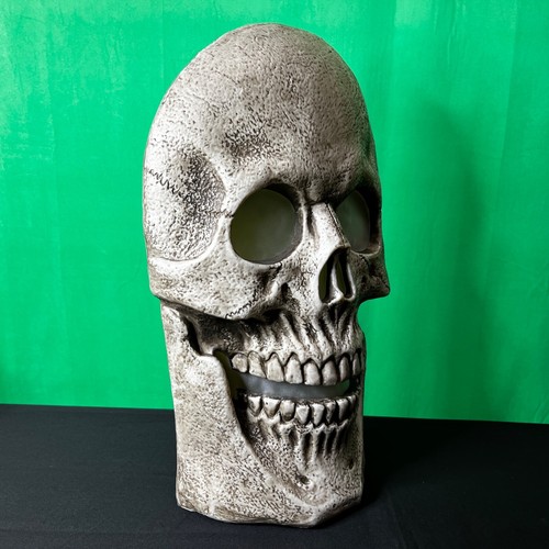 RARE LED Light & Sound Blow Mold 24" Skull Skeleton Head Halloween Motion Active - Picture 5 of 9