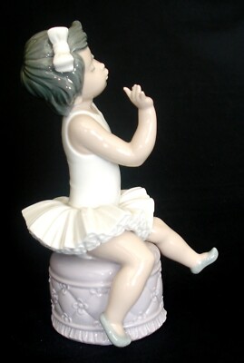 LLADRO LITTLE BALLET GIRL BALLERINA FIGURINE 5106 RETIRED 1985