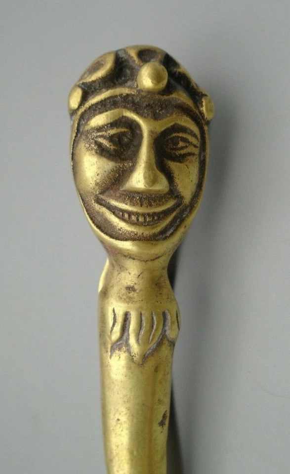 Antiguo bufón de corte de latón / cascanueces Pierrot hechos en Inglaterra Foto 2 de 4