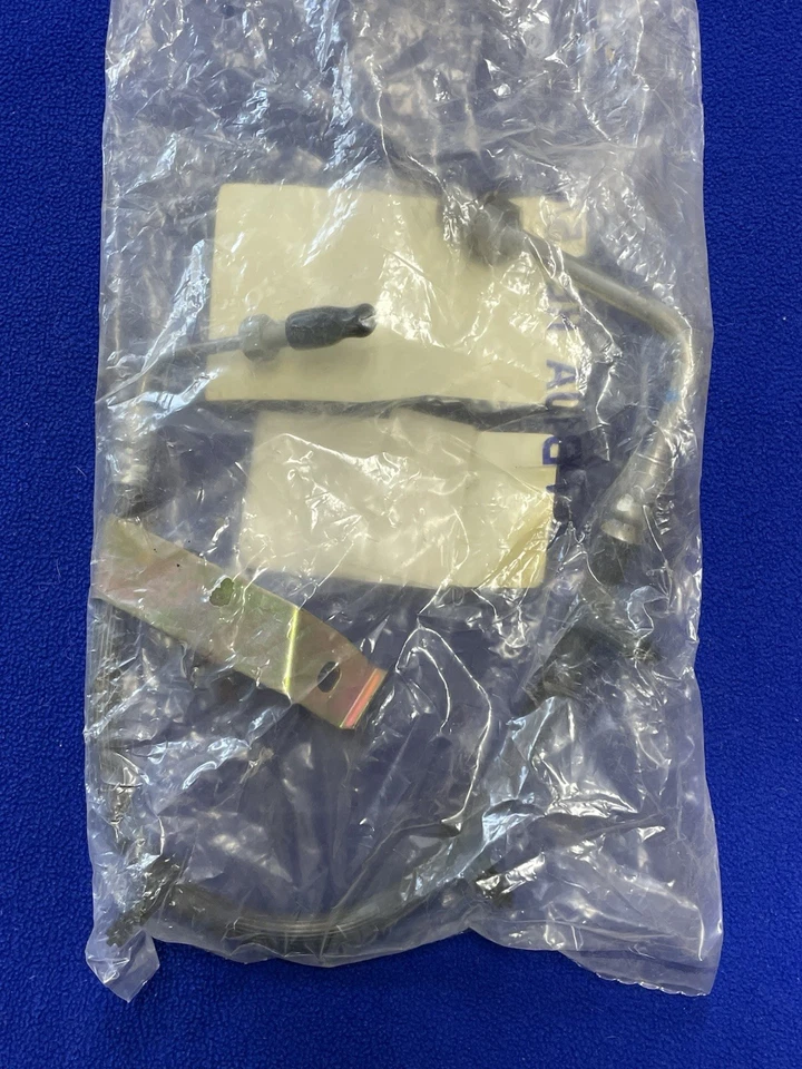 Ford Original NOS Pass. Manguera de freno hidráulica trasera derecha 3F2Z-2282-CB / Windstar Foto 2 de 4