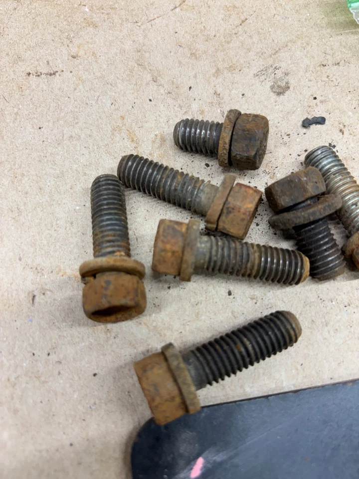 Ford F150 F250 F350 1973 78 1979 351M 400 C6 carcasa campana pernos de montaje 8 piezas bonito Foto 3 de 4