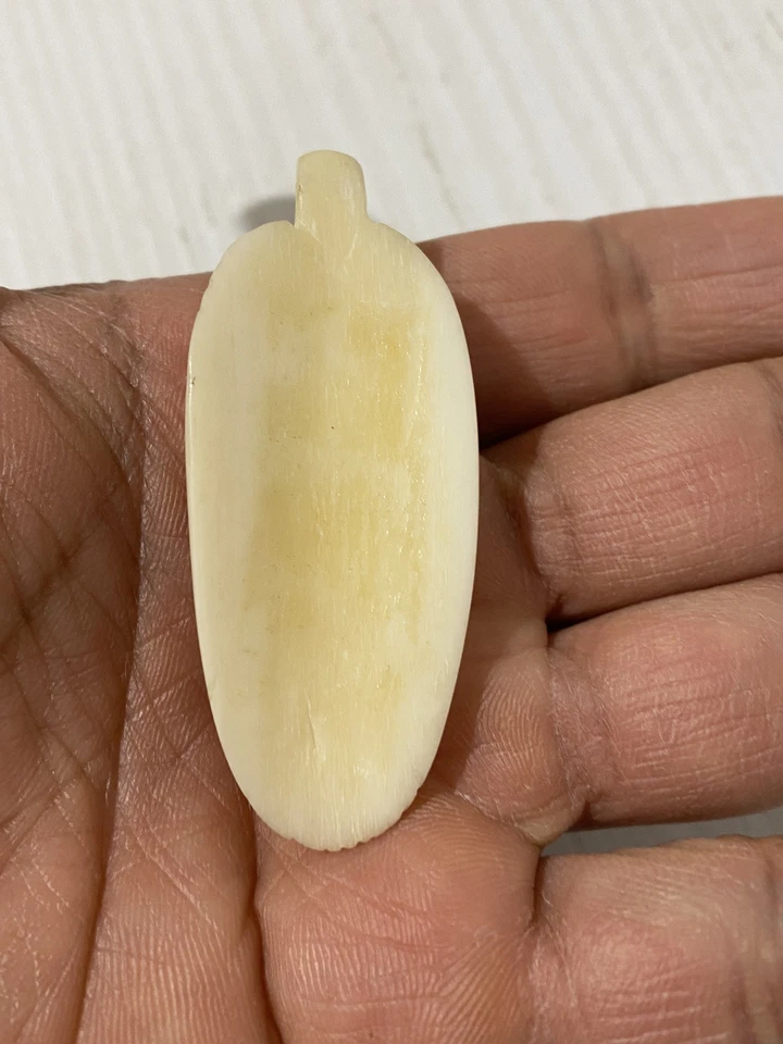 ciondolo pendente in osso intagliato a mano africano tribale - Immagine 4 di 4