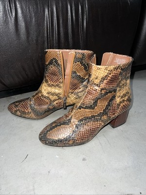 Snakeskin Pattern Tan Brown Yellow Black Ankle Booties Women's Size 7