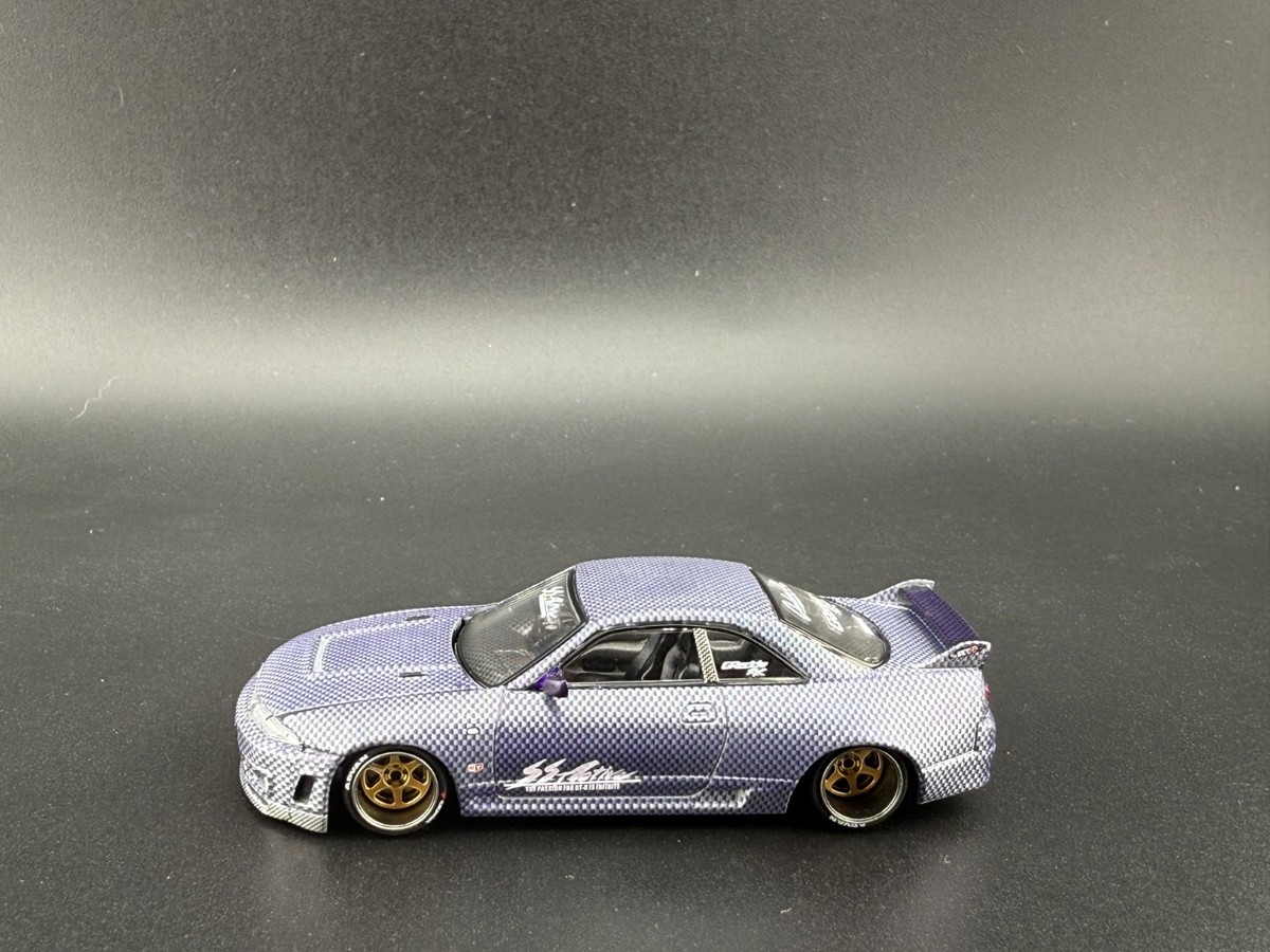 Kaido House x Mini GT Nissan GT-R R33 Active Carbon R V2