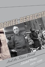 Daniel Berrigan And the Risen Bread (Taschenb...