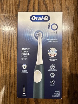 NIB Oral-B iO 2 Series Rechargeable Electric Toothbrush - Green