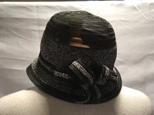 Makins NY Flapper Hat Marled black & white straw w.bow size 7