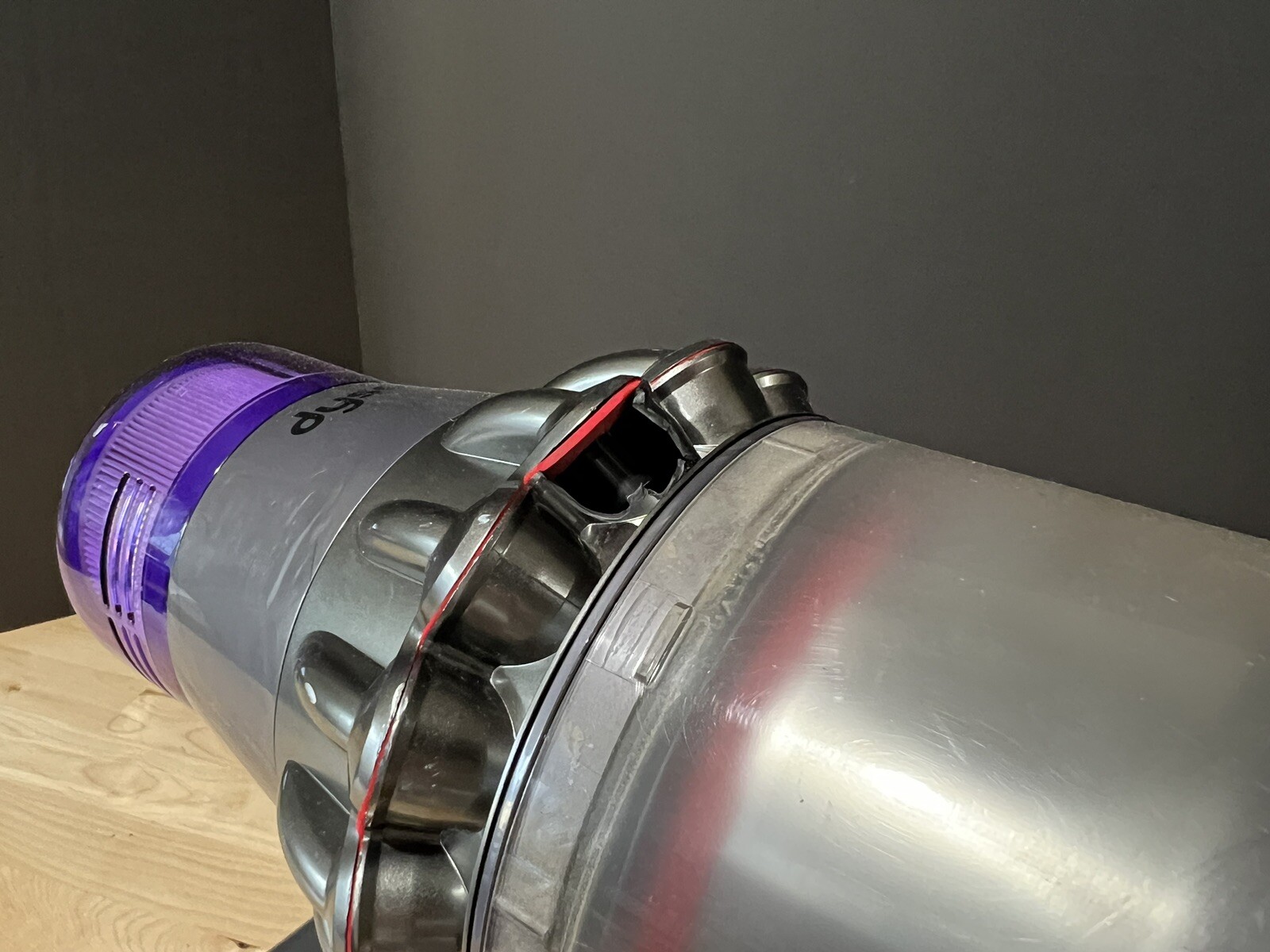 Dyson SV16 V11 Outsize Cordless Stick Vacuum Cleaner Red/Nickel Body