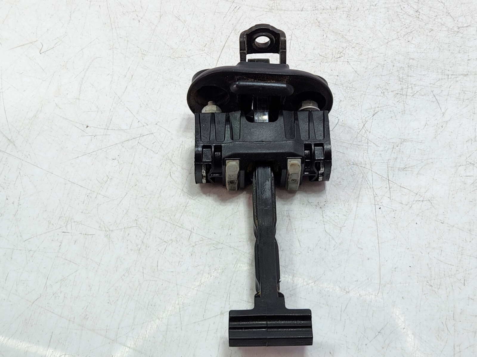 ✅ 11-16 OEM Ferrari FF Front Right Passenger Side Door Hinge Check Strap Stopper