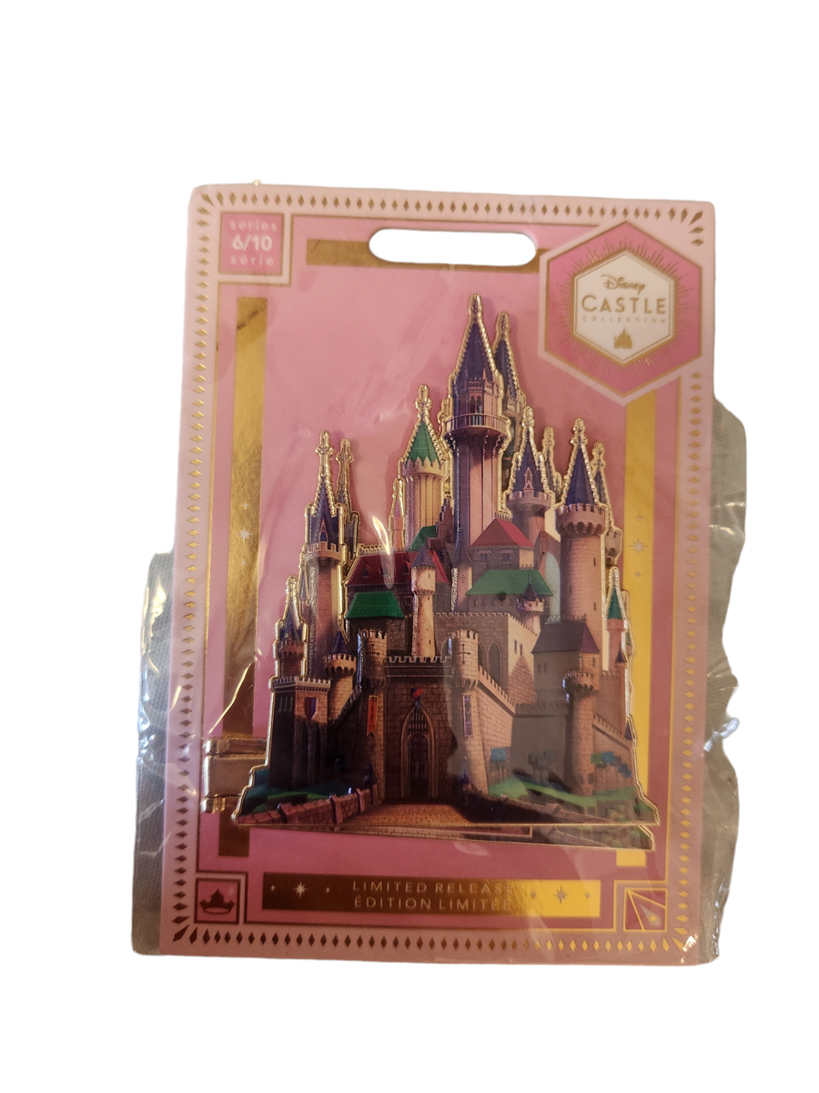 その他 Disney Castle Collection DisplayCase pin Disney Store Princess Castle Collection Pin Display Case