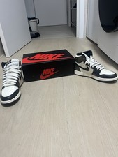 Air Jordan 1 Retro High OG GS   Dark Mocha 