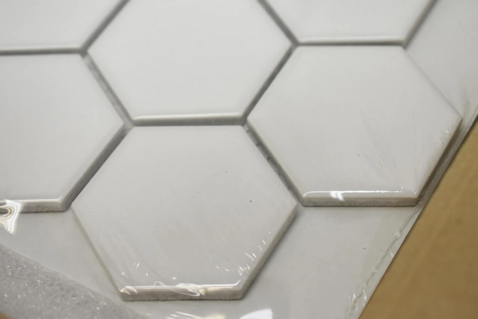 Metro Hex 2 Inch Glossy White Hexagon Mosaic Tile Sheet FXLM2HGW 10 Sheets - Image 2 of 4