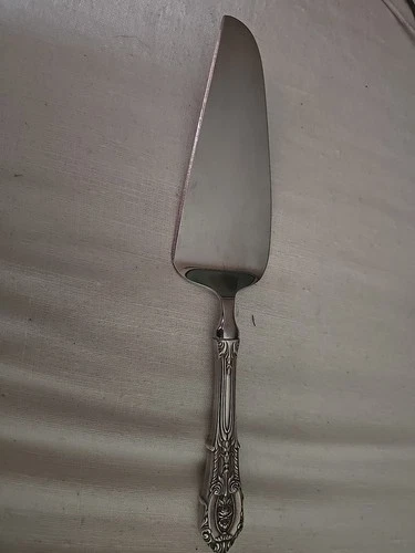 Rose Point by Wallace Sterling silver Pie / Cake Server NEW