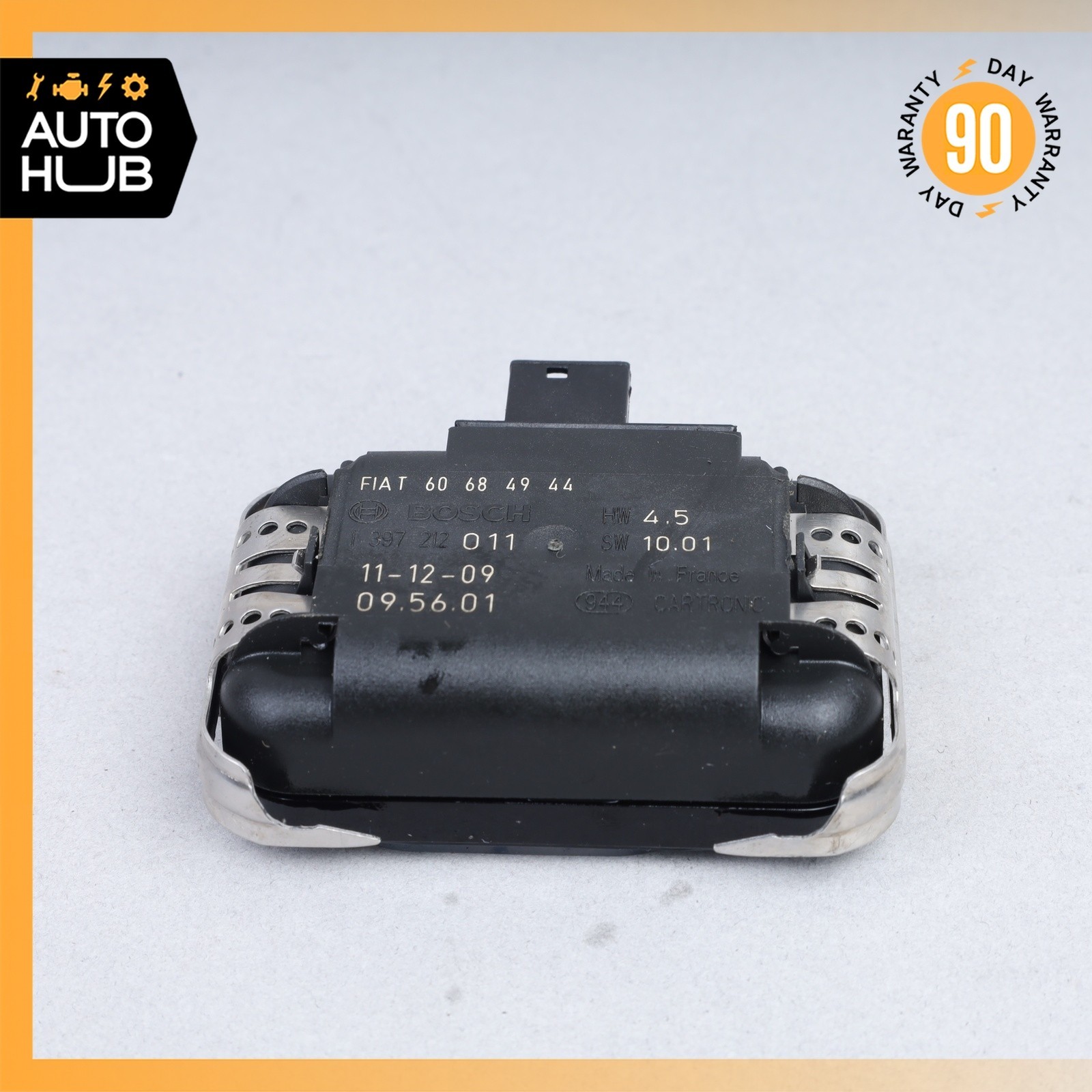 04-19 Maserati GranTurismo M145 Front Windshield Rain Sensor 60684944 OEM