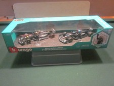 BURAGO 1:24 FORMULA 1 F1 CARS 2 PACK MERCEDES AMG LEWIS HAMILTON GEORGE RUSSELL