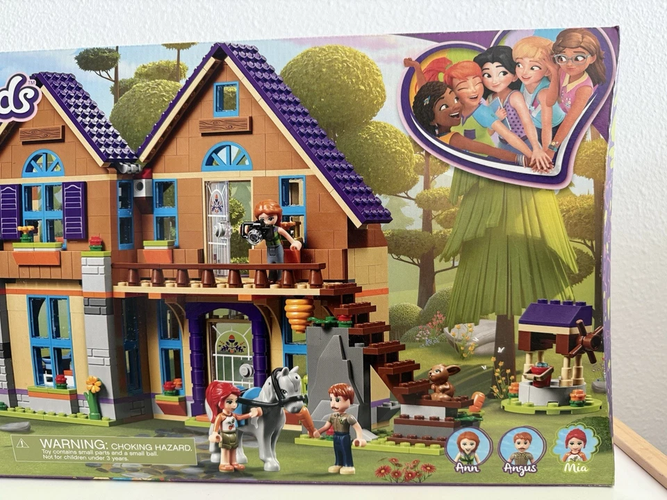 LEGO Friends Mia's House Set (41369) Building Kit 715 Pcs Retired Set Playset - Image 3 of 4